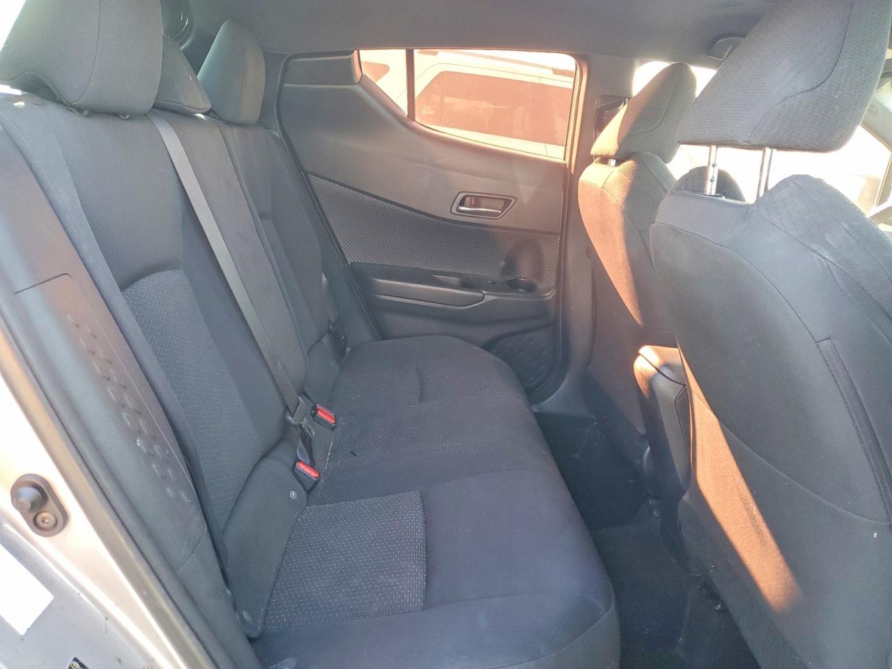 2018 Toyota C-Hr Xle - zdjęcie 10