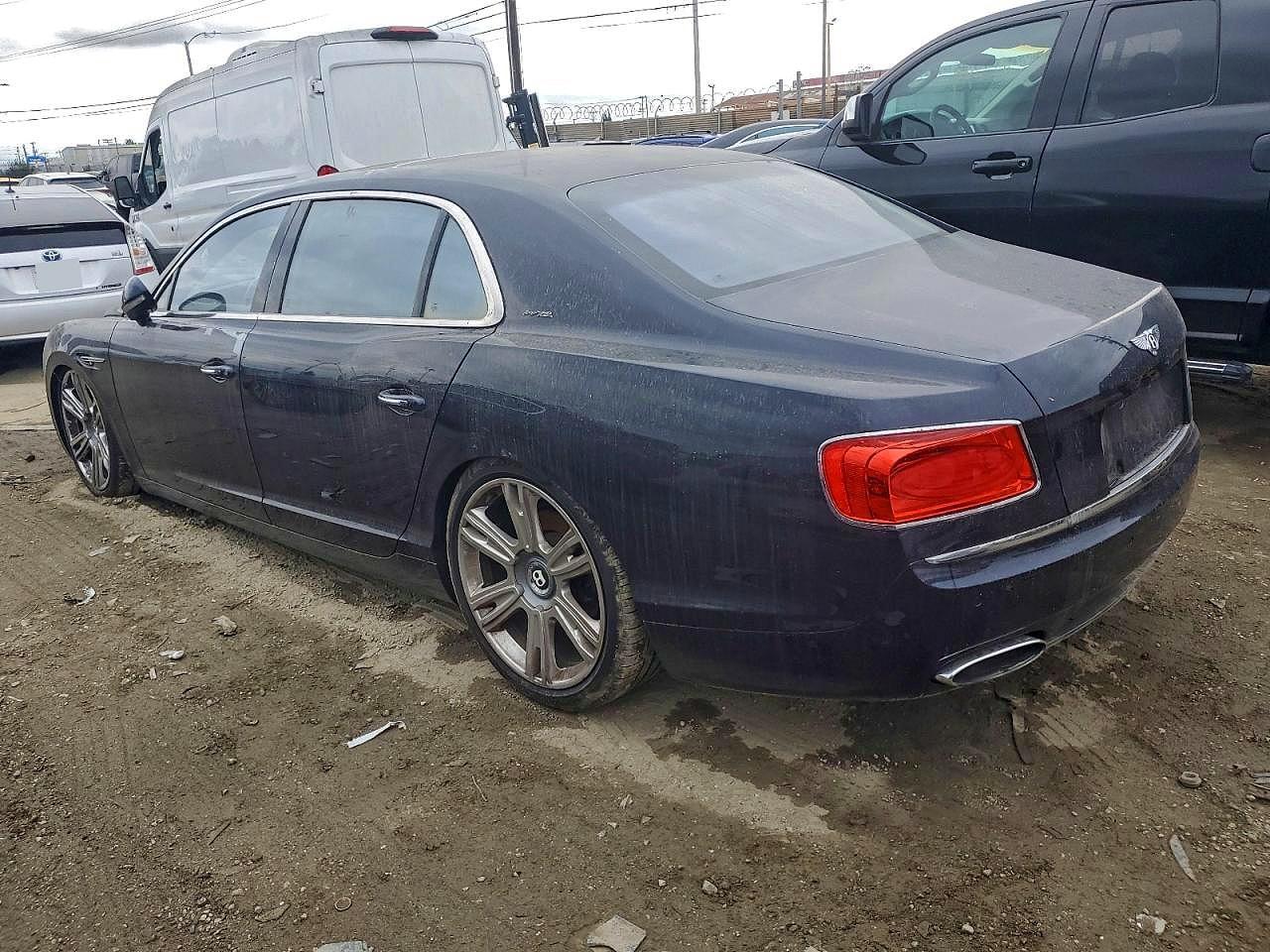 2014 Bentley Flying Spu - zdjęcie 2