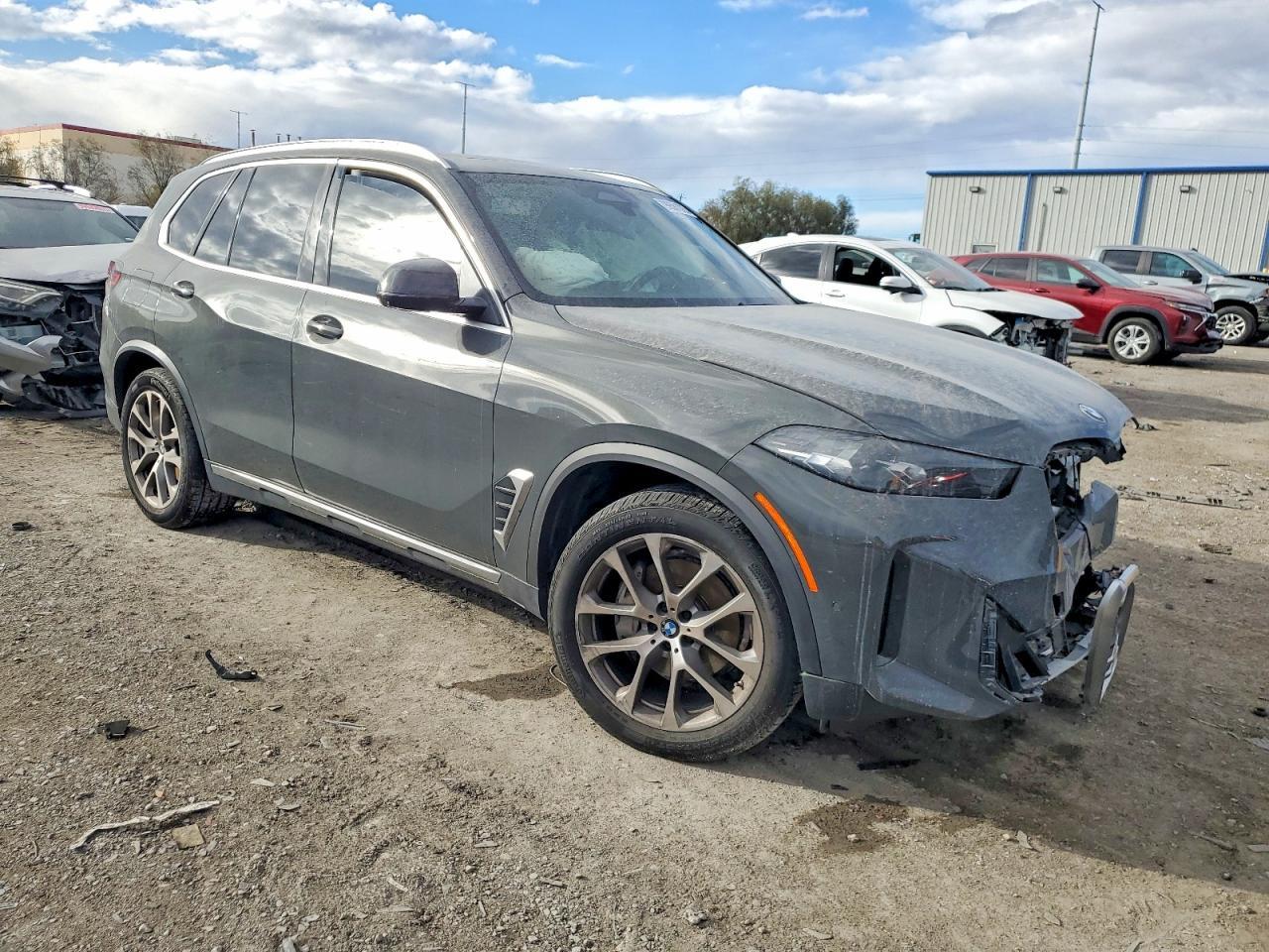 2024 BMW X5 xDrive40I - zdjęcie 4