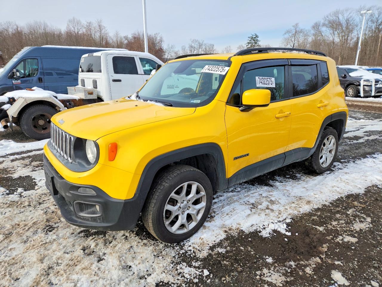 2016 Jeep Renegade Latitude - zdjęcie główne