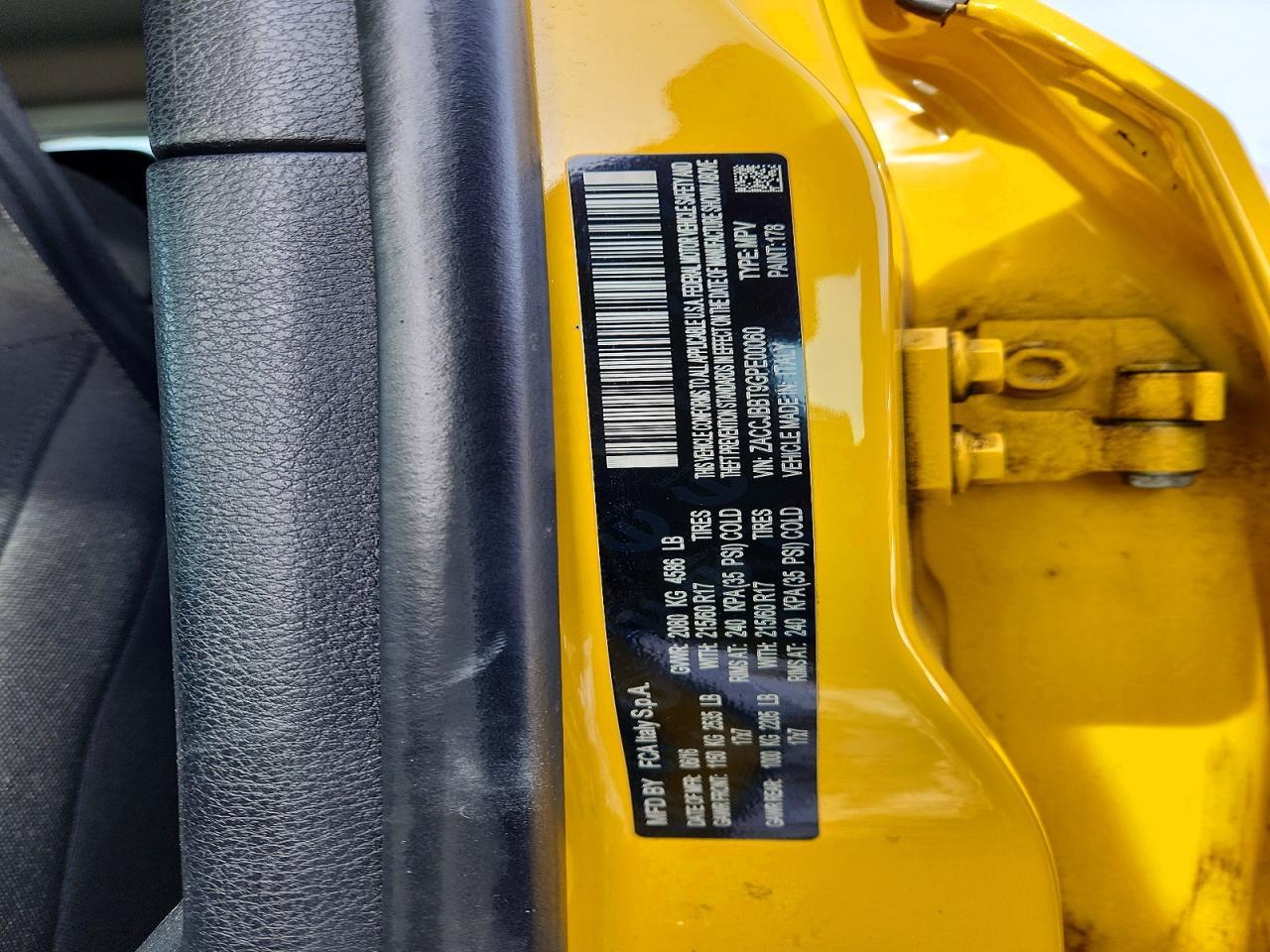 2016 Jeep Renegade Latitude - zdjęcie 12