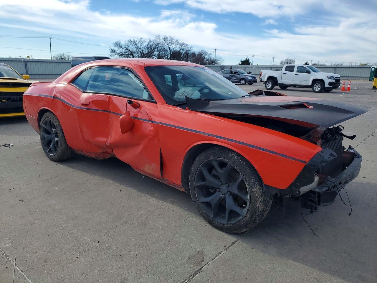 2016 Dodge Challenger Sxt - zdjęcie 4