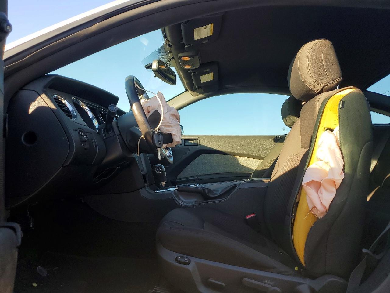 2014 Ford Mustang - zdjęcie 7