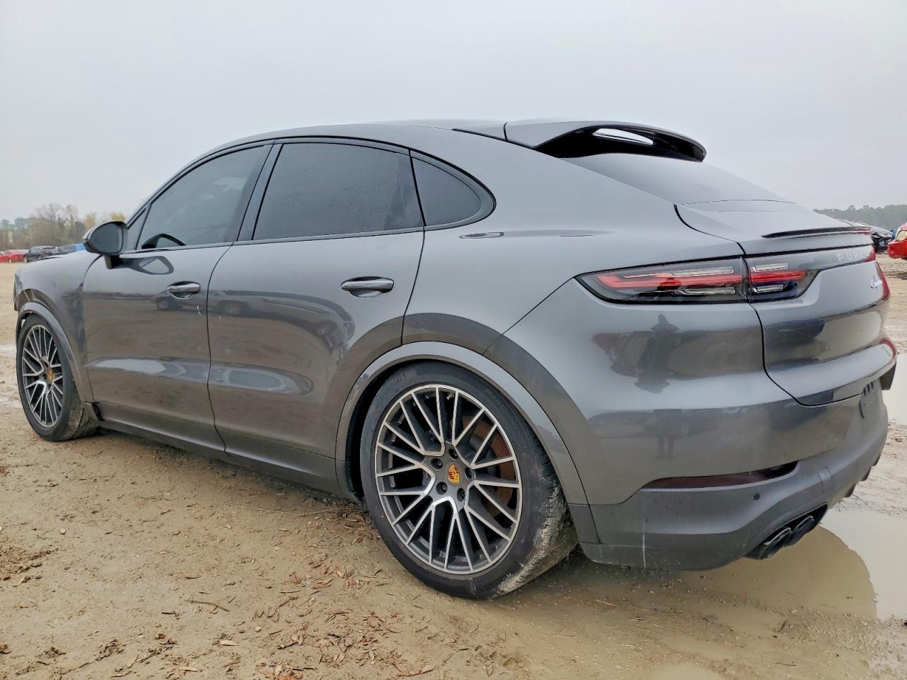 2023 Porsche Cayenne Coupe - zdjęcie 2