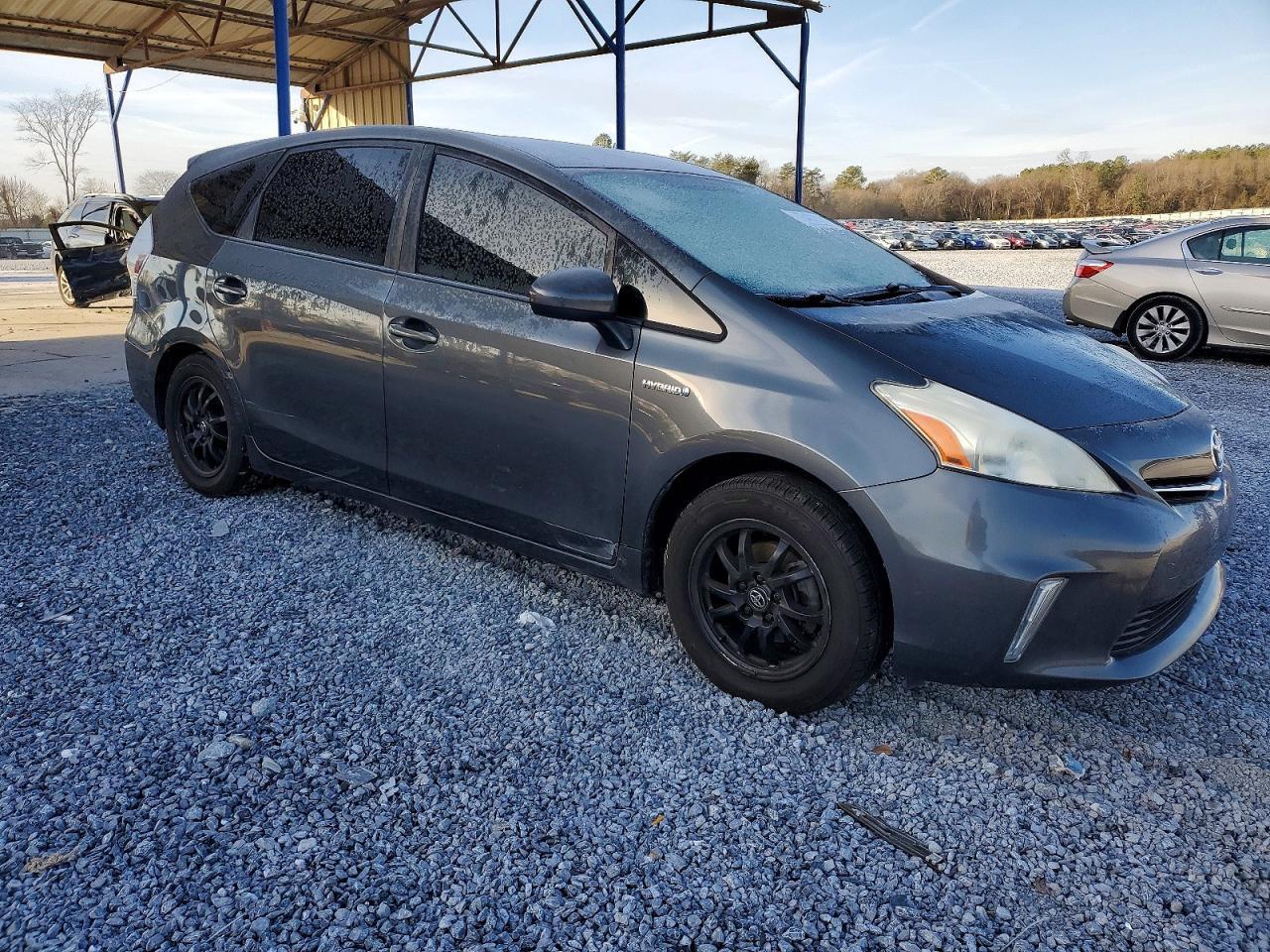 2013 Toyota Prius V - zdjęcie 4