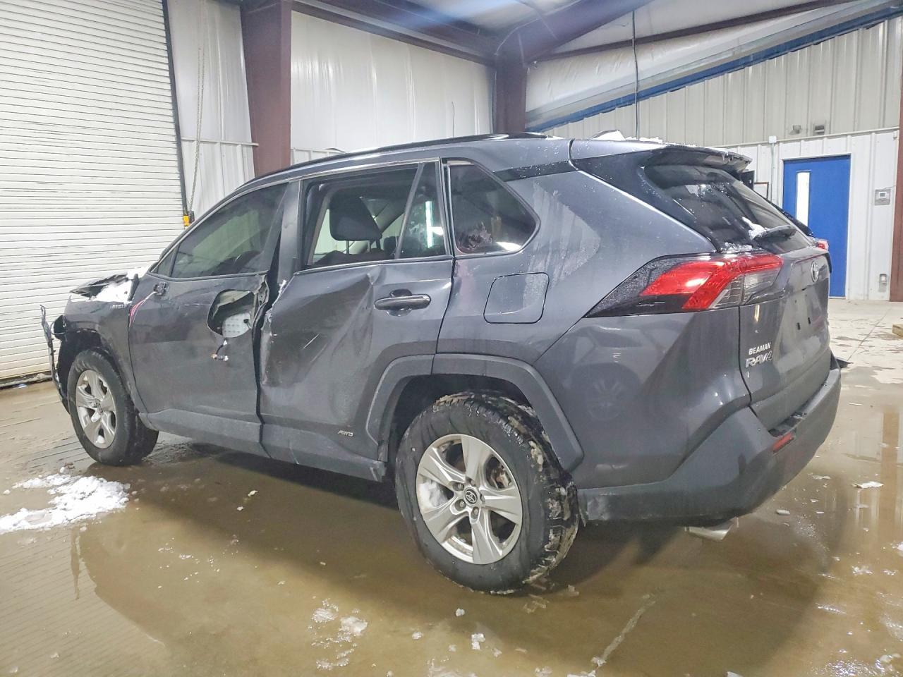 2021 Toyota Rav4 Hybrid Xle - zdjęcie 2