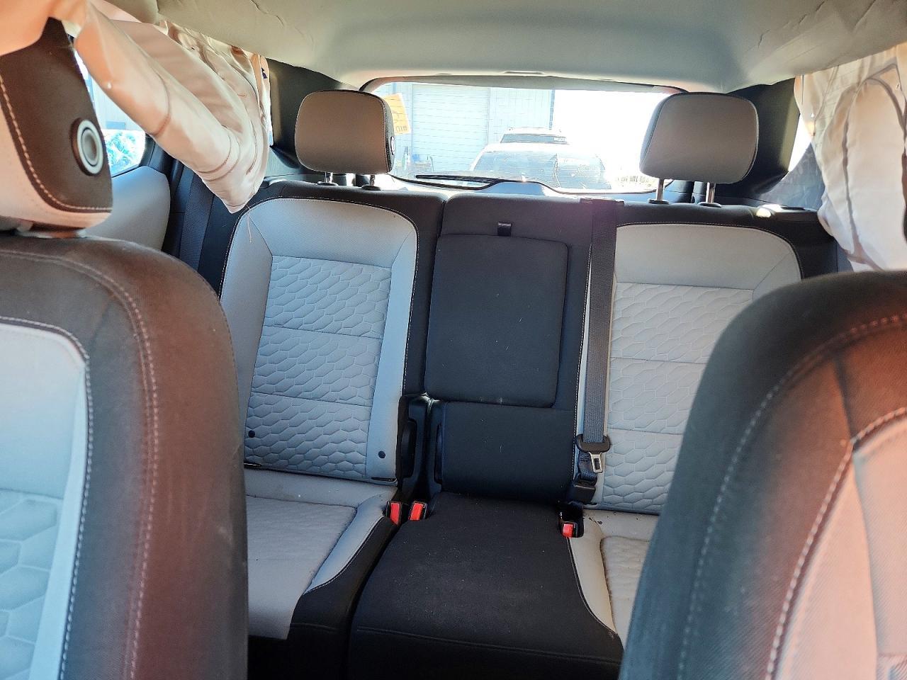 2018 Chevrolet Equinox Ls - zdjęcie 10