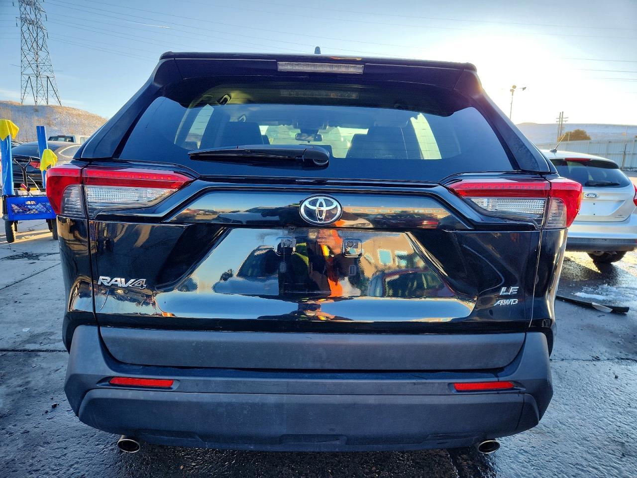 2019 Toyota Rav4 Le - zdjęcie 6