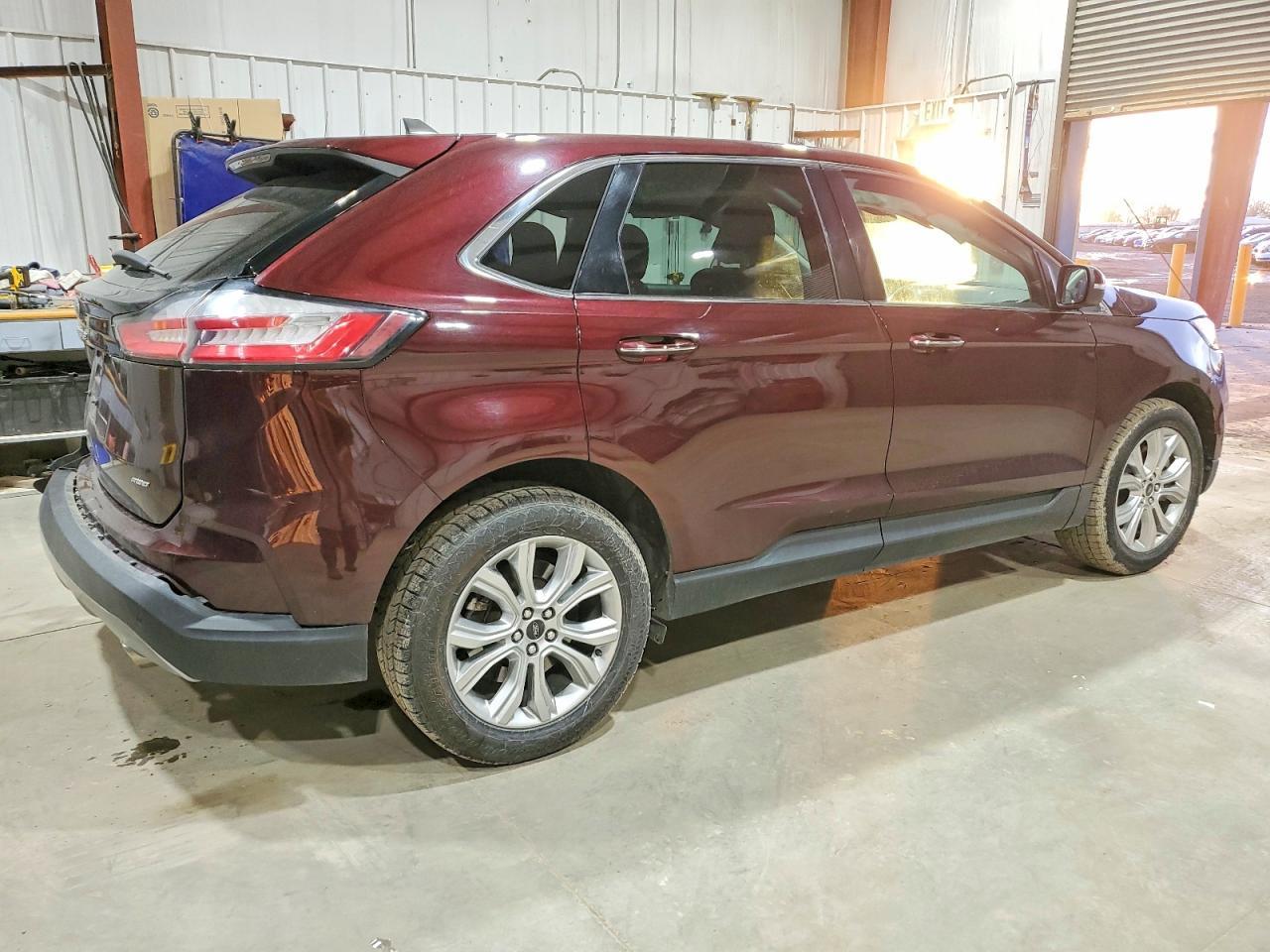 2023 Ford Edge Titanium - zdjęcie 3