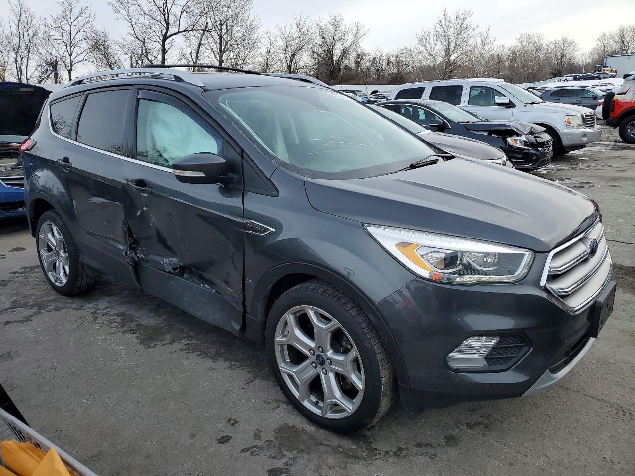 2019 Ford Escape Titanium - zdjęcie 4