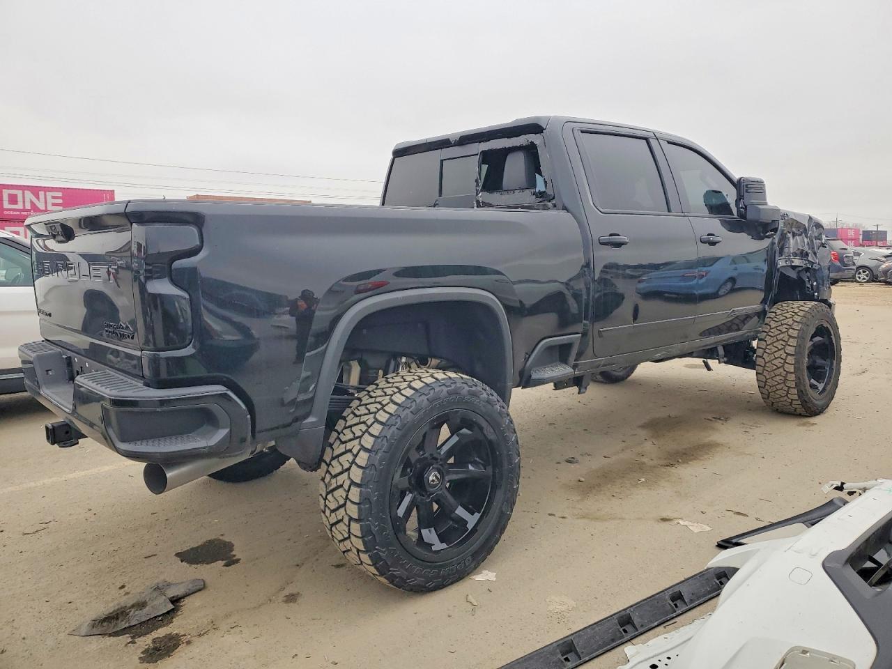 2025 Chevrolet Silverado K3500 High Country - zdjęcie 3