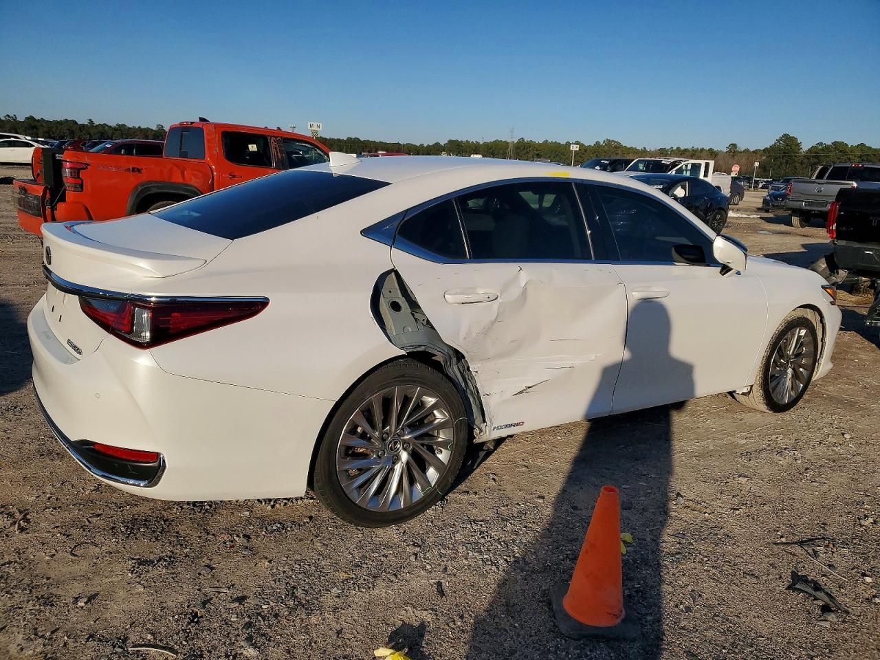 2019 Lexus Es 300H - zdjęcie 3