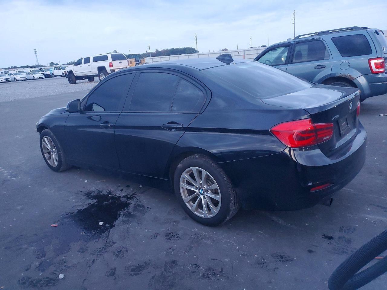 BMW Seria 3 - zdjęcie 2