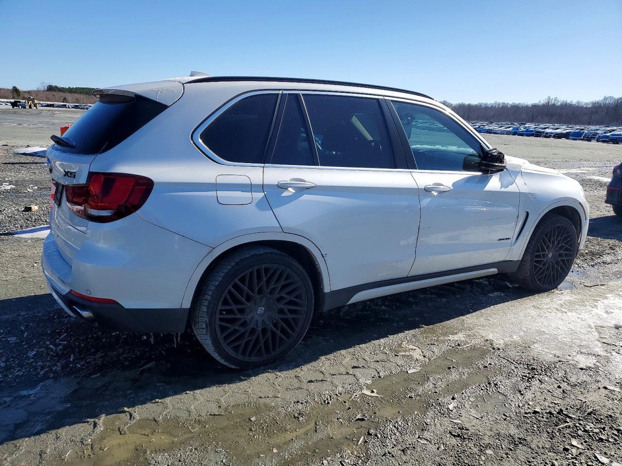 2015 BMW X5 xDrive35I - zdjęcie 3