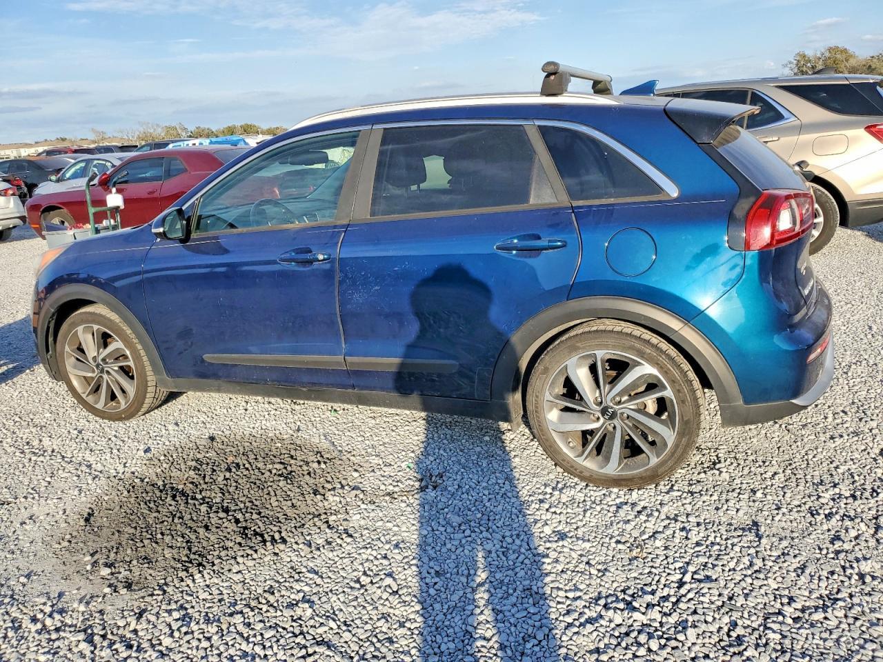 2018 Kia Niro Touring - zdjęcie 2