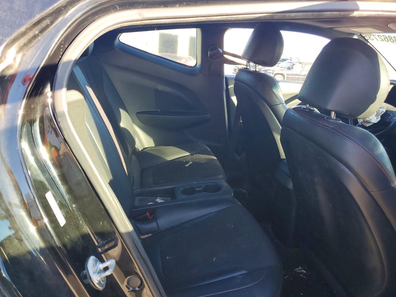 2019 Hyundai Veloster 2.0L Premium - zdjęcie 10