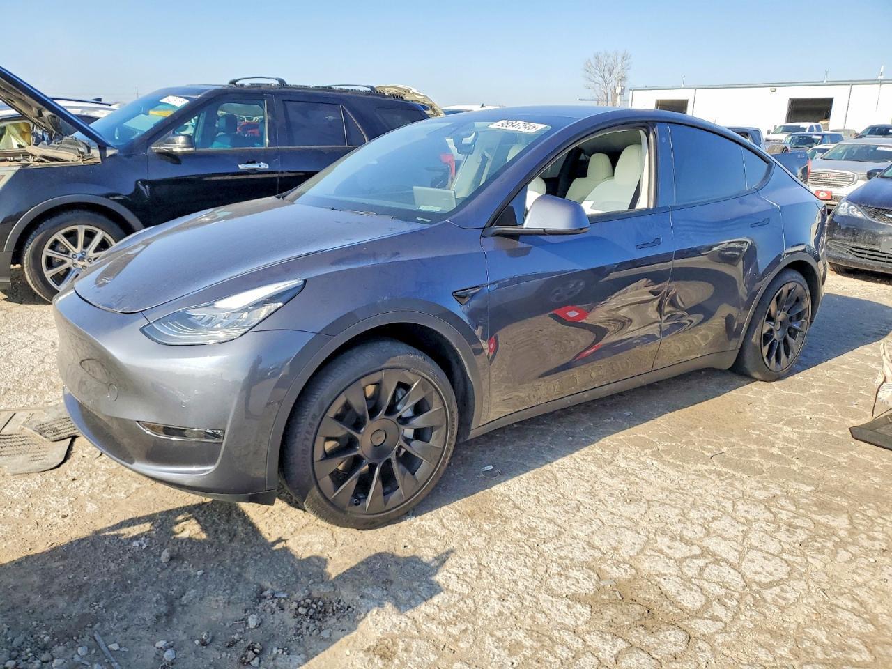 2021 Tesla Model Y - zdjęcie główne