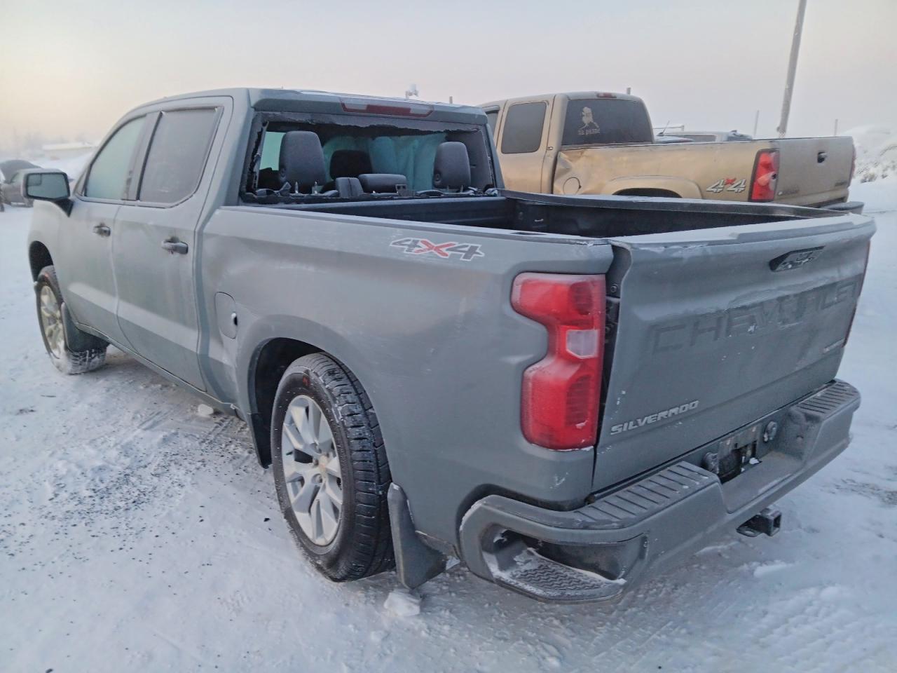 2025 Chevrolet Silverado K1500 Custom - zdjęcie 2