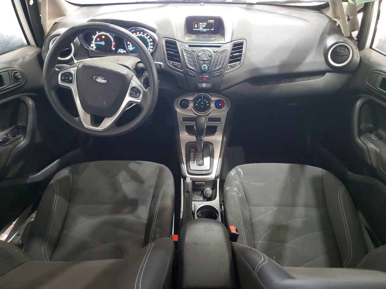 2019 Ford Fiesta Se - zdjęcie 15