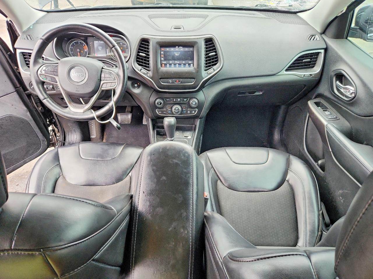 2019 Jeep Cherokee Latitude Plus - zdjęcie 8