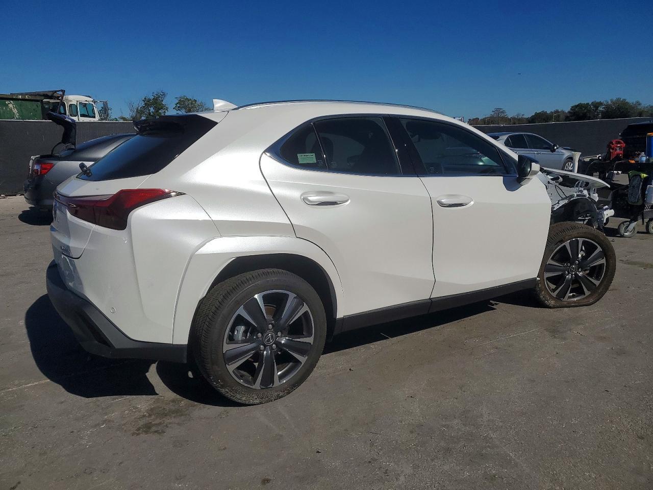 2025 Lexus Ux 300H Base - zdjęcie 3