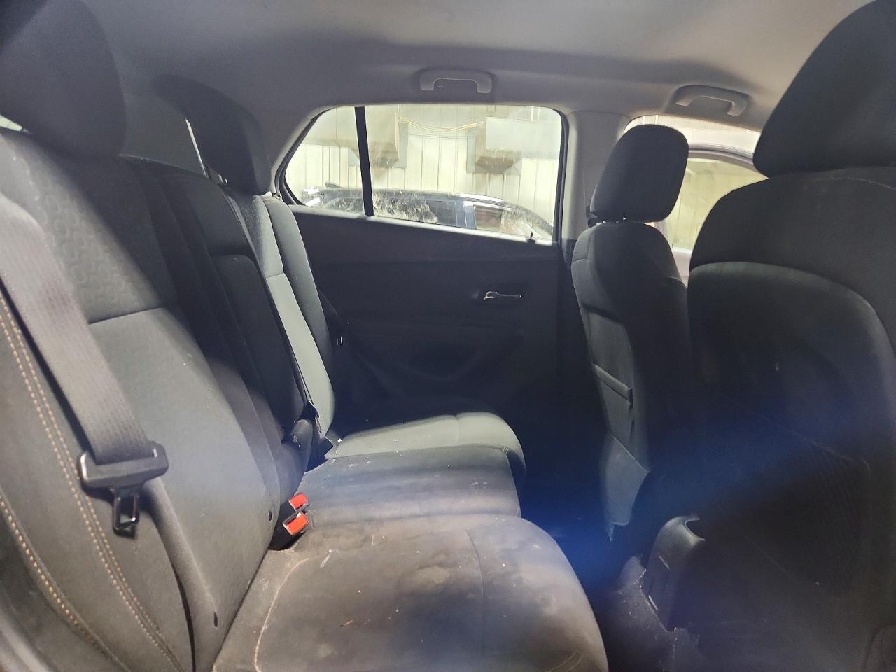 2020 Chevrolet Trax Ls - zdjęcie 11