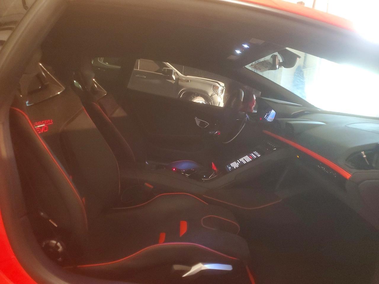 2022 Lamborghini Huracan Evo - zdjęcie 10