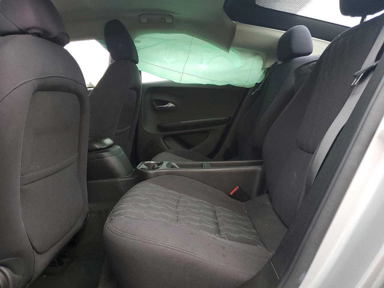 2015 Chevrolet Volt - zdjęcie 10