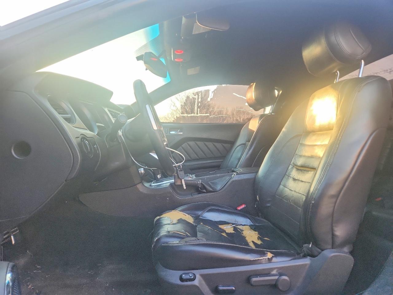 2014 Ford Mustang - zdjęcie 7