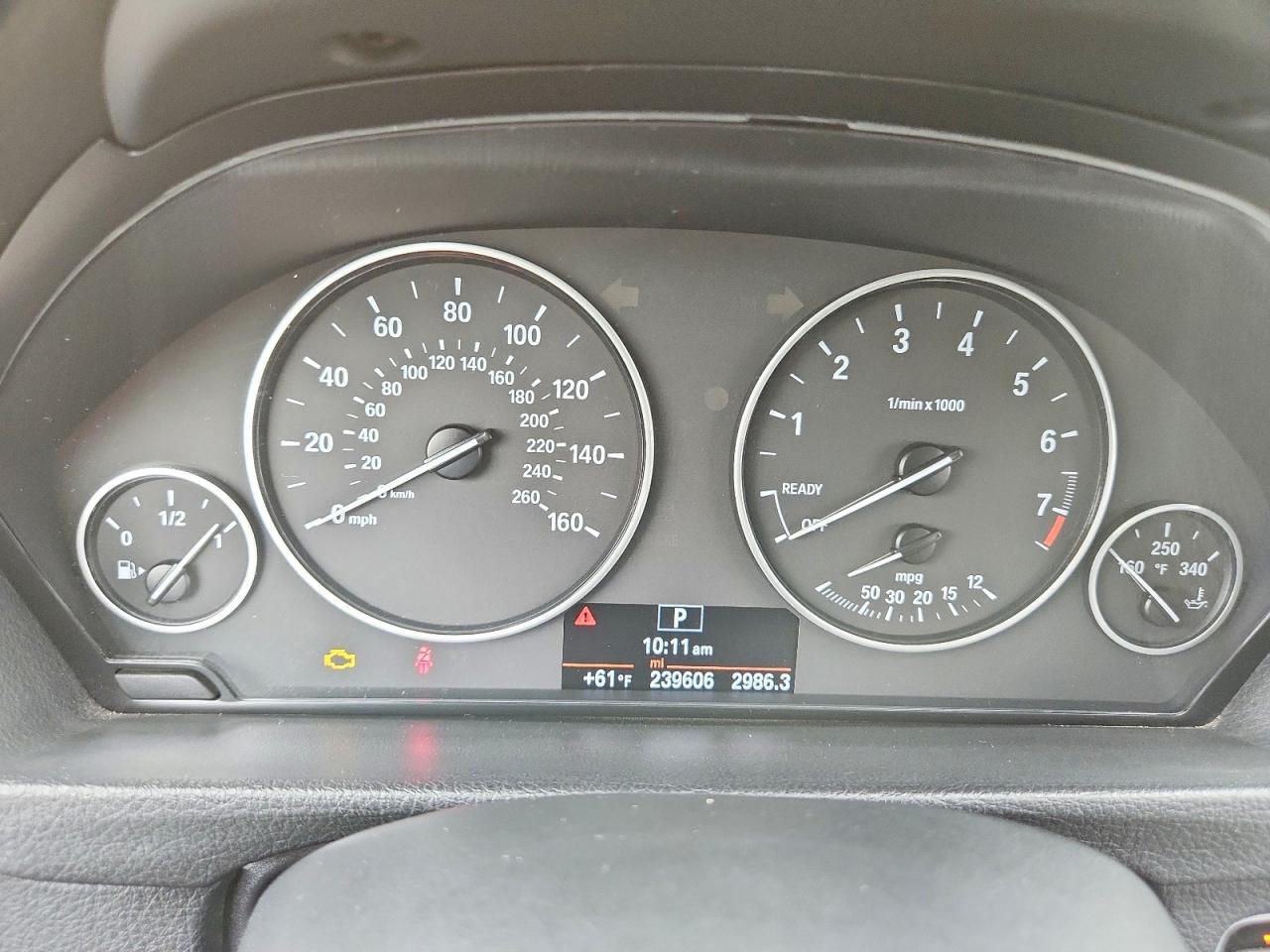 2015 BMW 320 I - zdjęcie 9