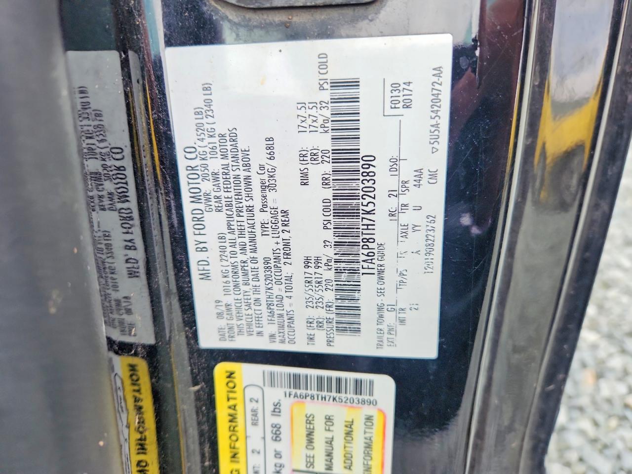 2019 Ford Mustang - zdjęcie 12