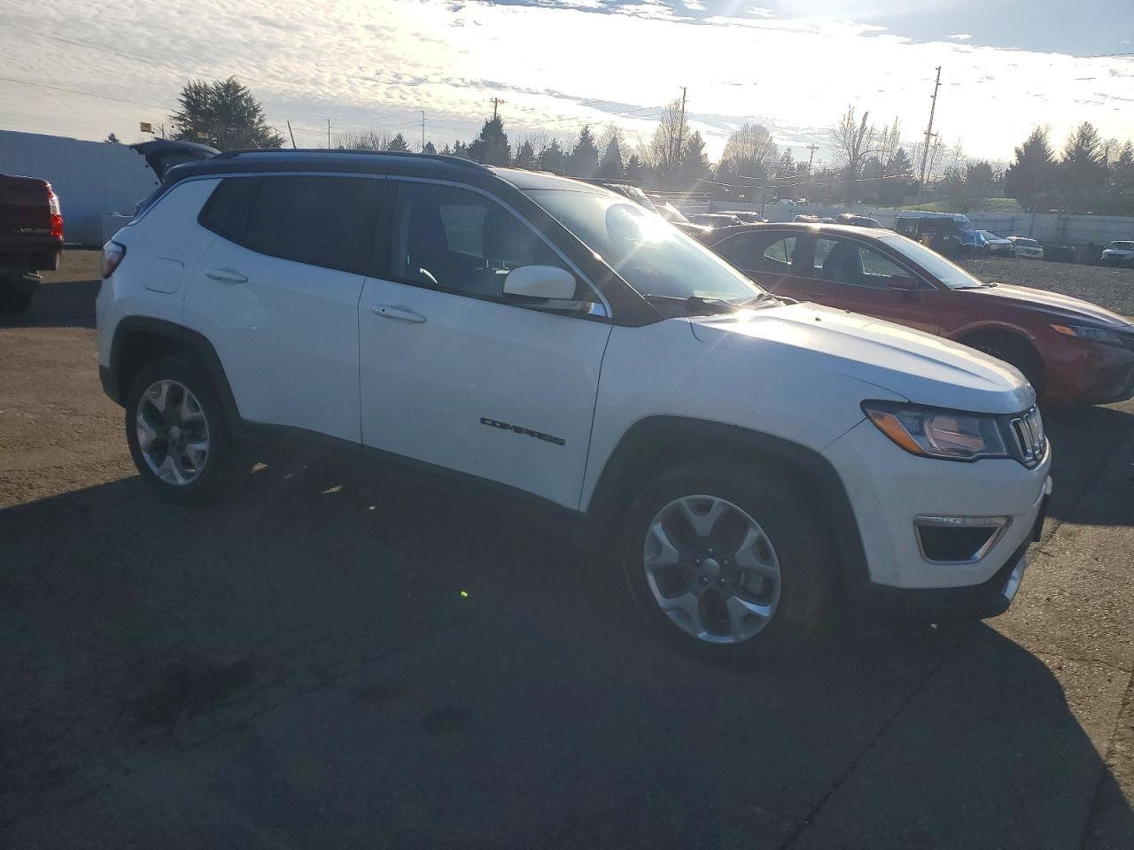 2021 Jeep Compass Limited - zdjęcie 4