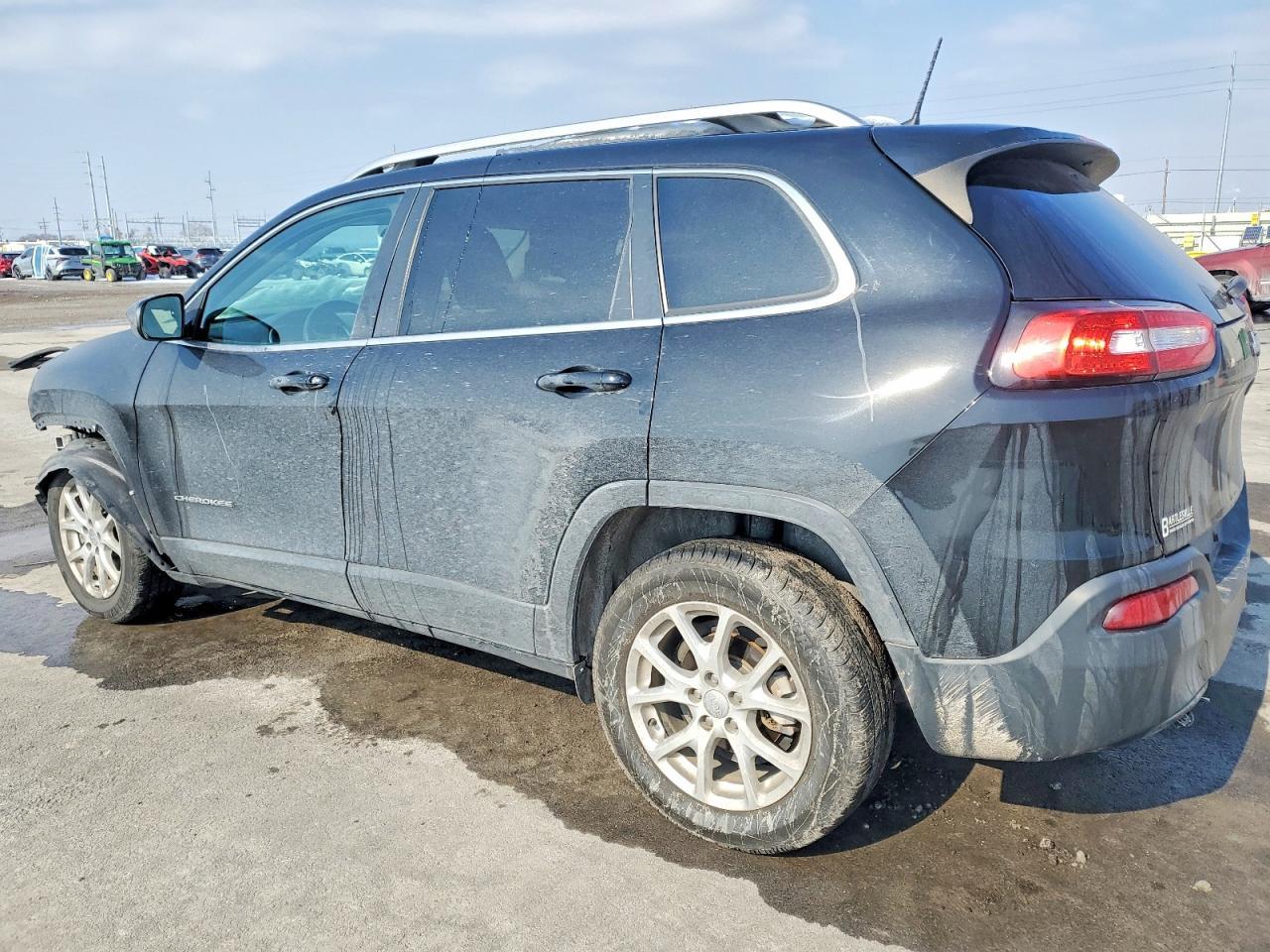 2018 Jeep Cherokee Latitude Plus - zdjęcie 2