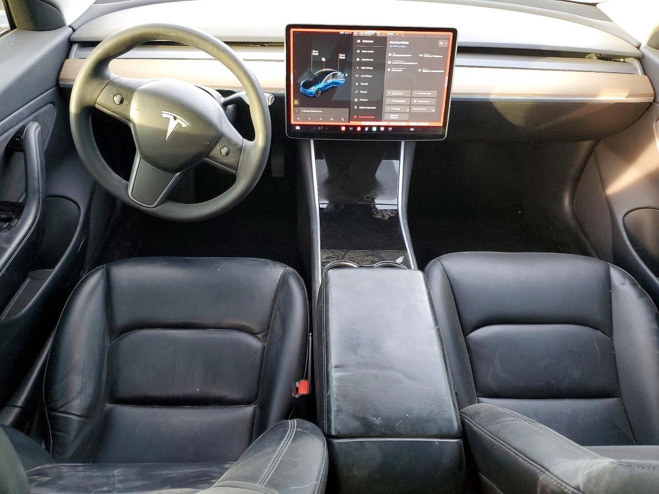 2019 Tesla Model 3 - zdjęcie 8