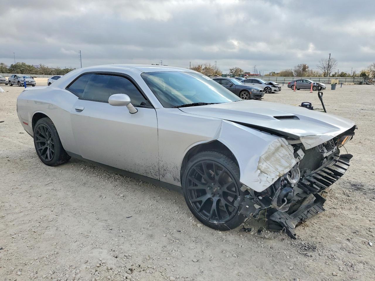 2019 Dodge Challenger Sxt - zdjęcie 4