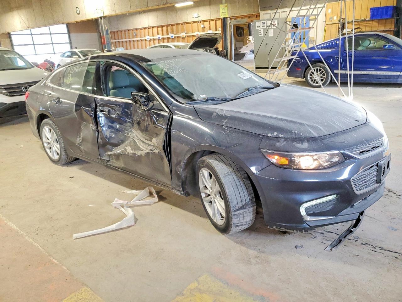 2017 Chevrolet Malibu Lt - zdjęcie 4