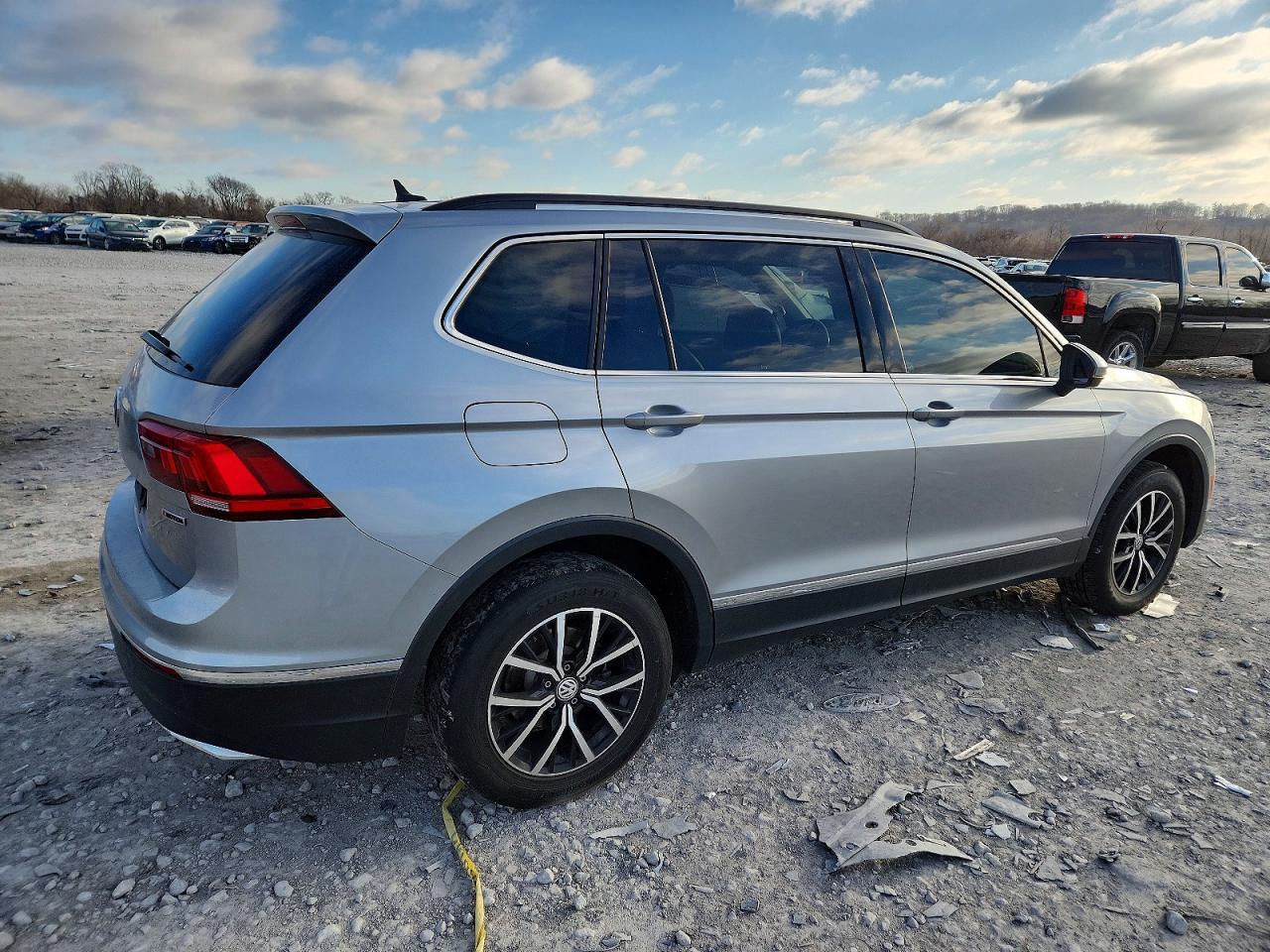 2021 Volkswagen Tiguan Se - zdjęcie 3