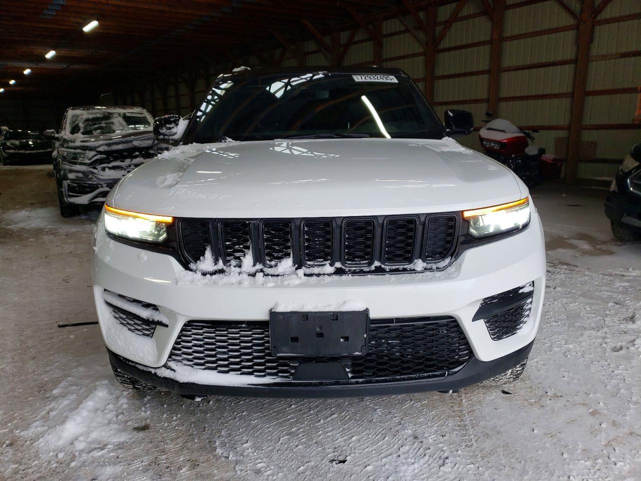 2024 Jeep Grand Cherokee Laredo - zdjęcie 5