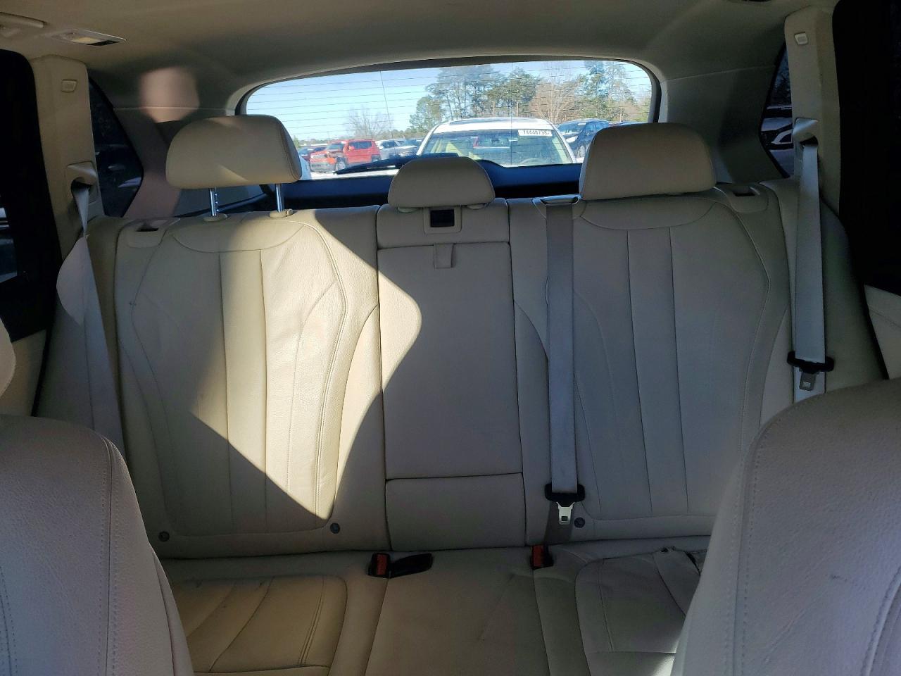 2016 BMW X5 xDrive35I - zdjęcie 10