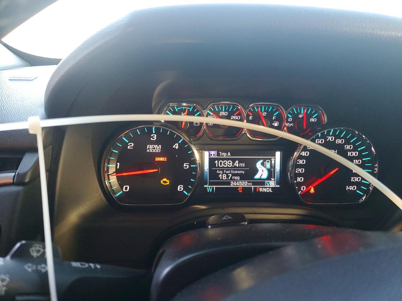 2018 Chevrolet Suburban K1500 Lt - zdjęcie 9