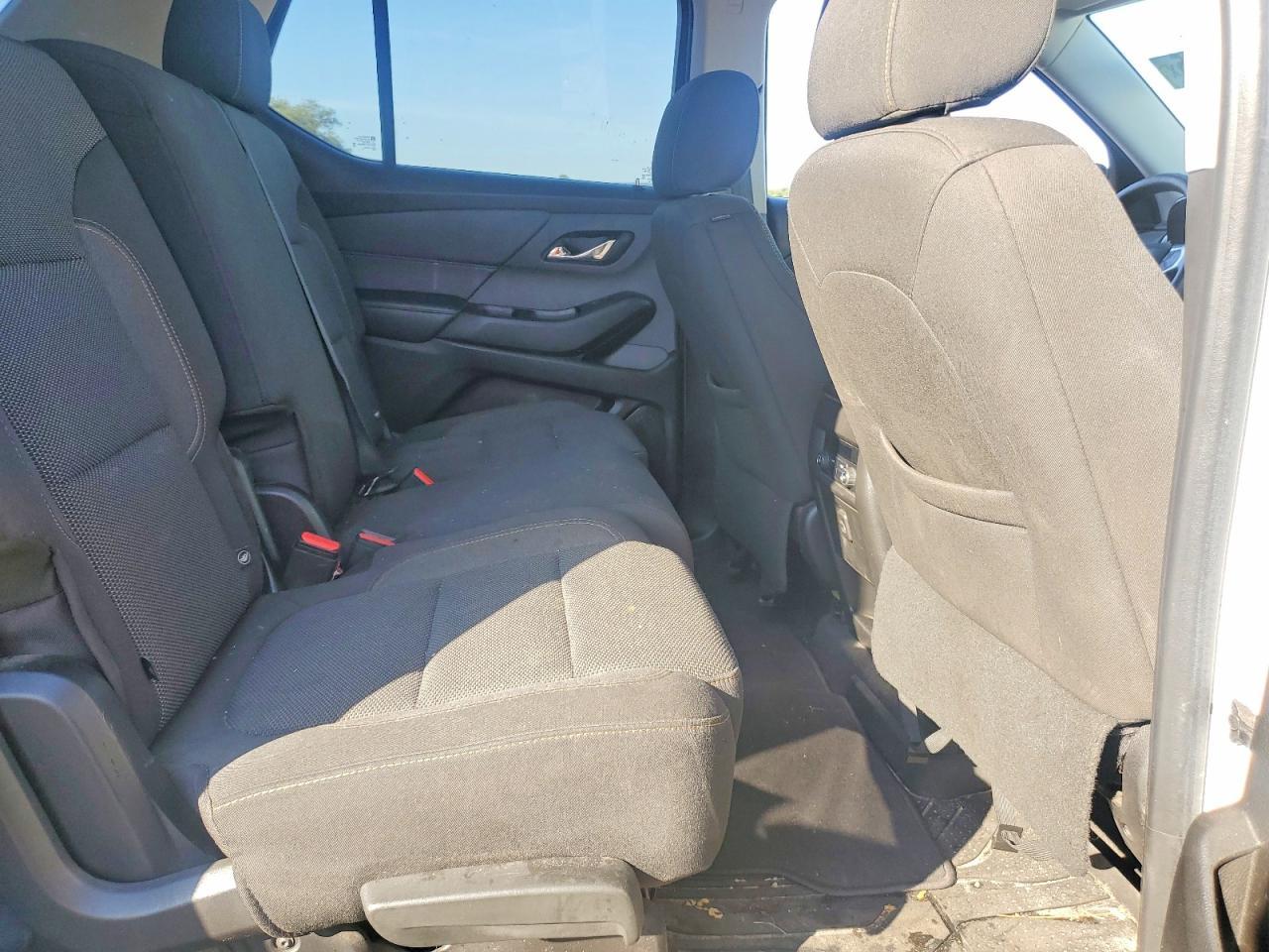 2020 Chevrolet Traverse Ls - zdjęcie 11