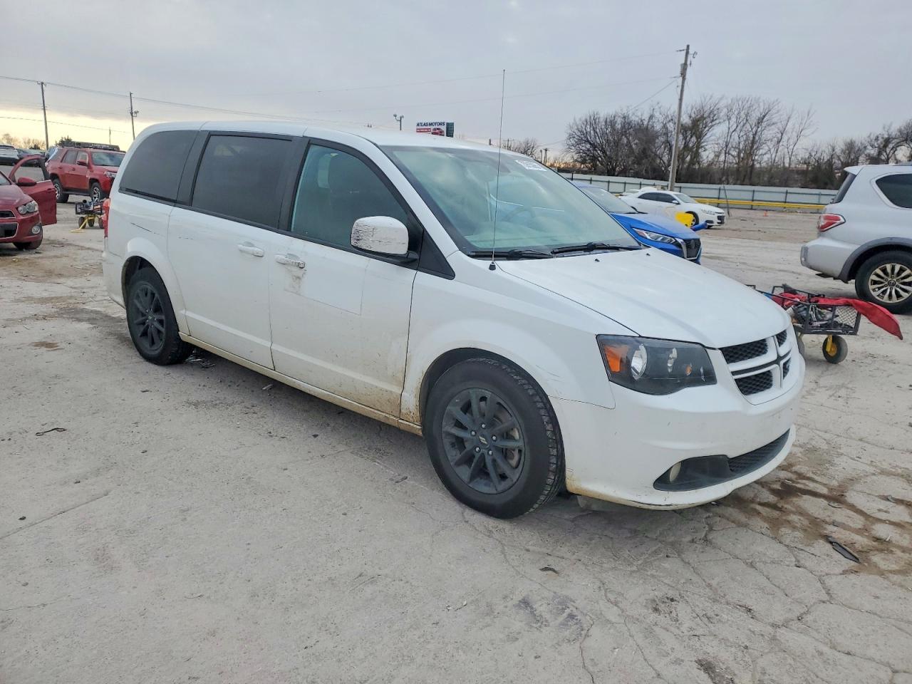 2019 Dodge Grand Caravan Gt - zdjęcie 4