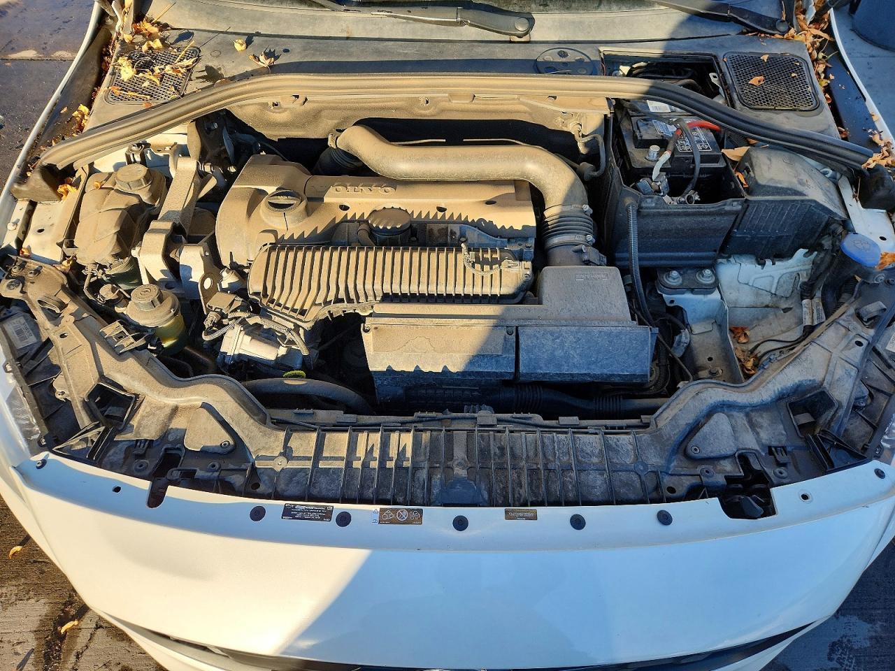 2015 Volvo V60 Cross Country Platinum - zdjęcie 12