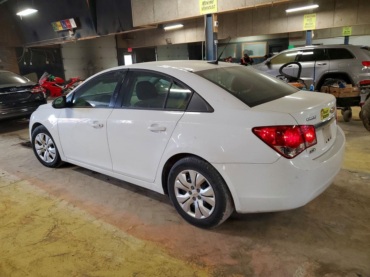 2013 Chevrolet Cruze Ls - zdjęcie 2