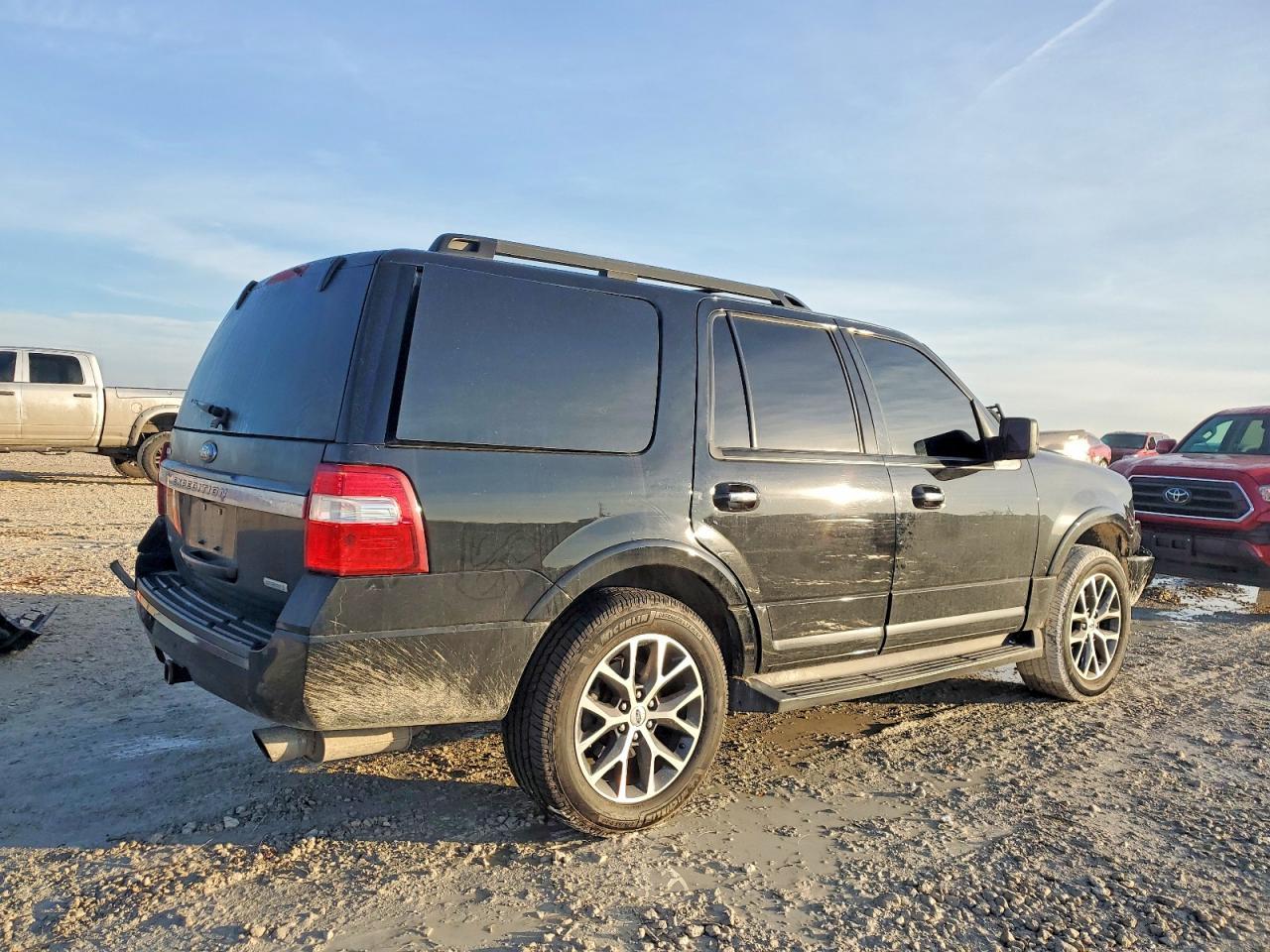 2017 Ford Expedition Xlt - zdjęcie 3