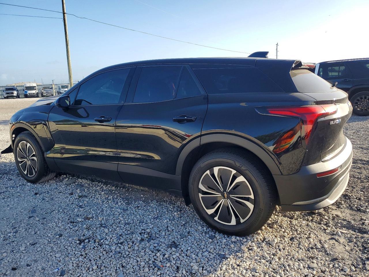 2025 Chevrolet Blazer Lt - zdjęcie 2