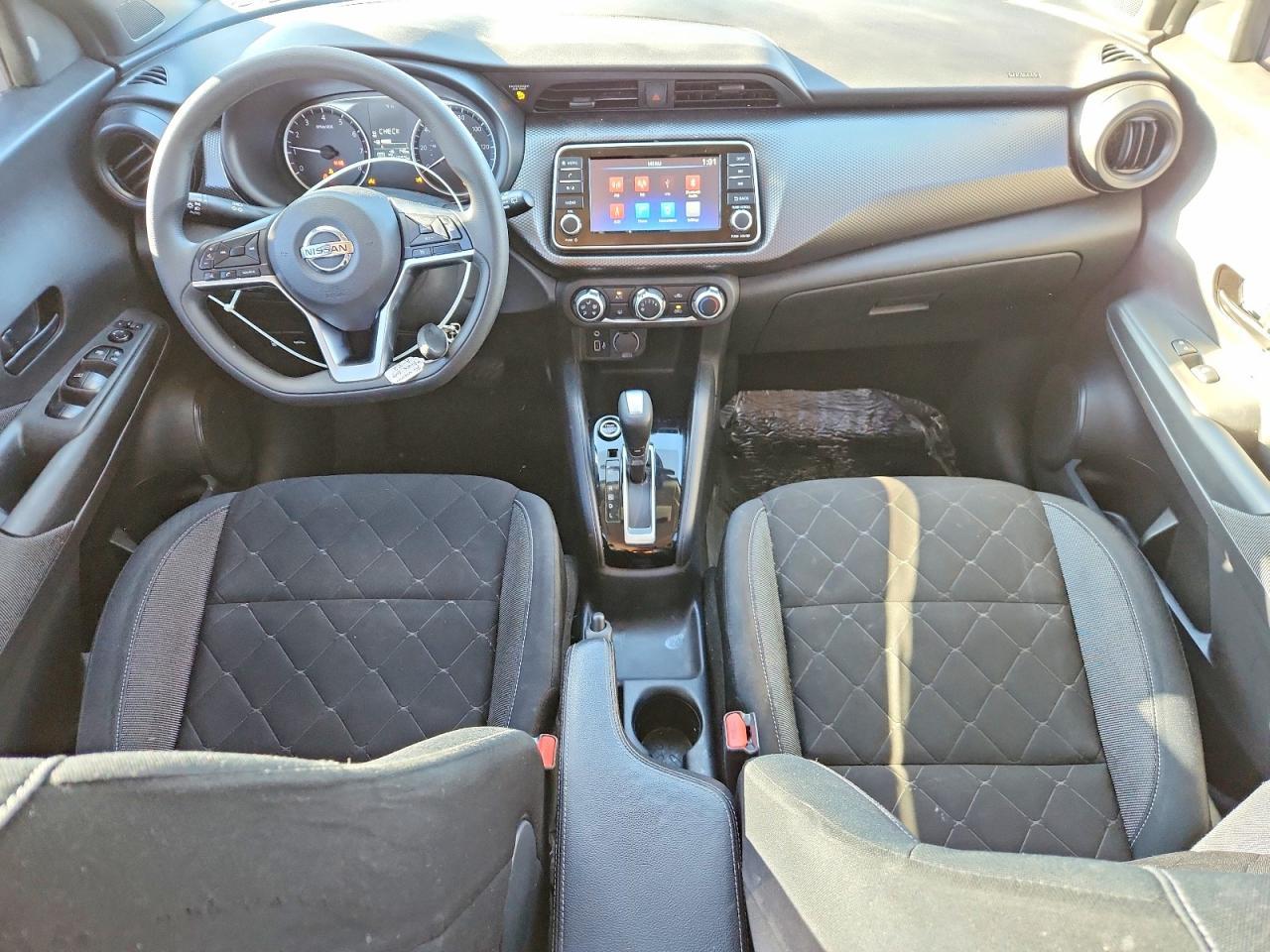 2020 Nissan Kicks S - zdjęcie 8