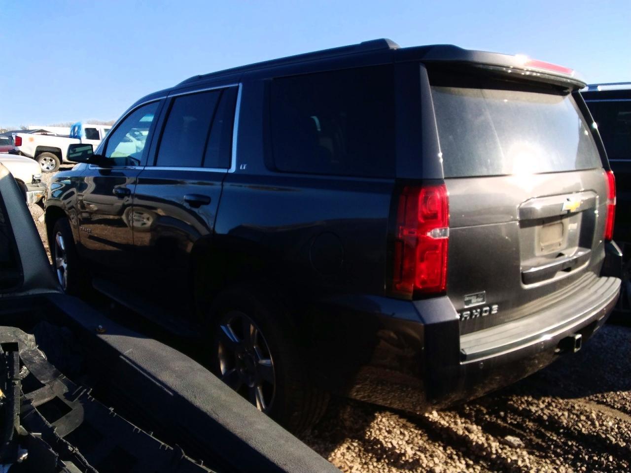 2016 Chevrolet Tahoe C1500 Lt - zdjęcie 2