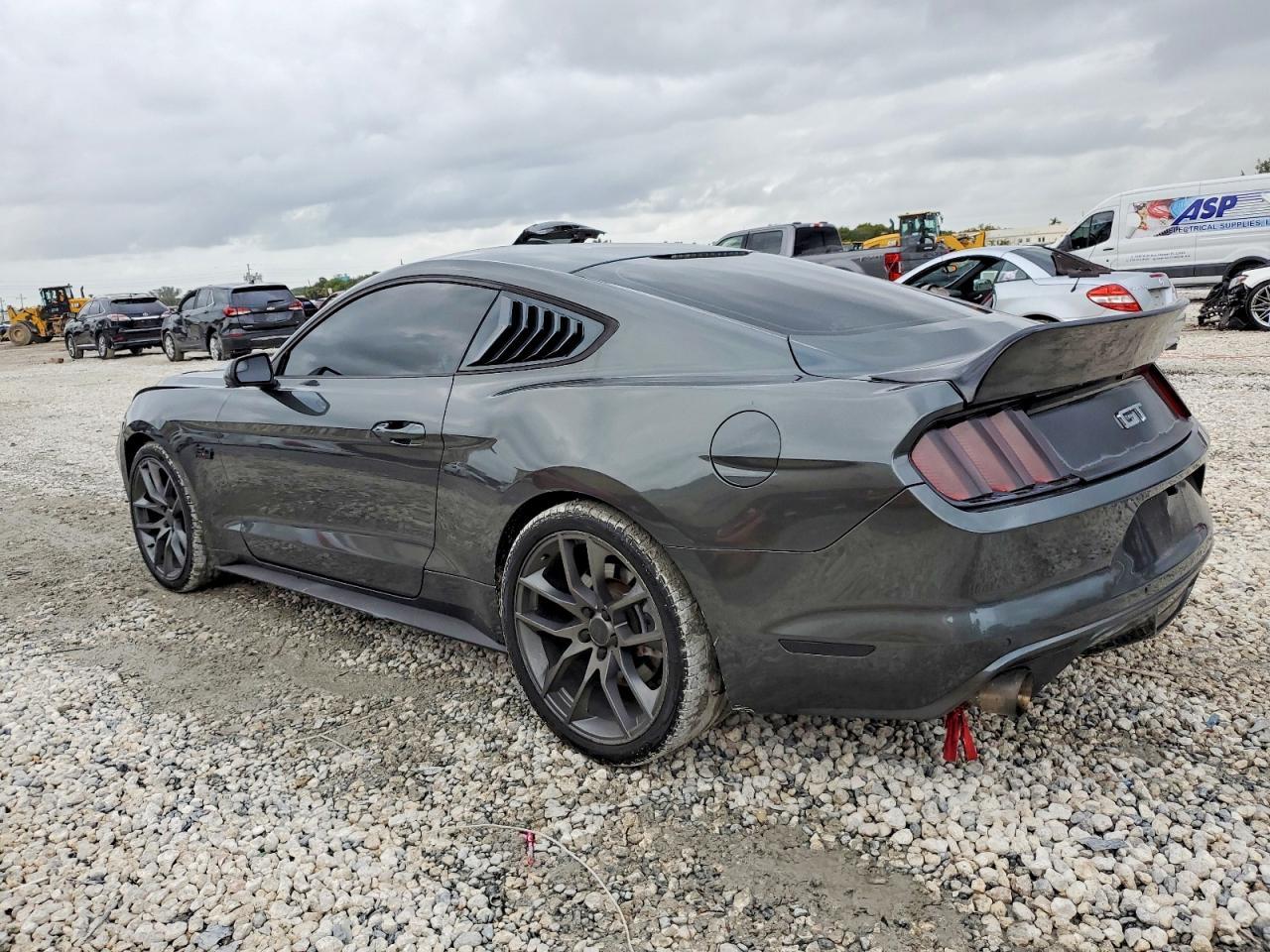 2015 Ford Mustang Gt - zdjęcie 2