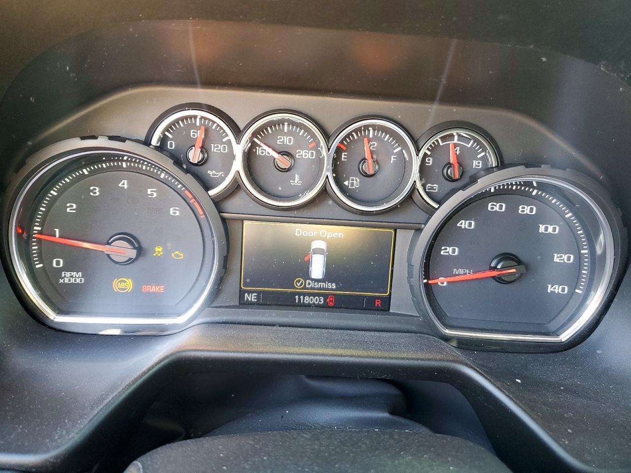 2021 Chevrolet Suburban C1500 Lt - zdjęcie 9